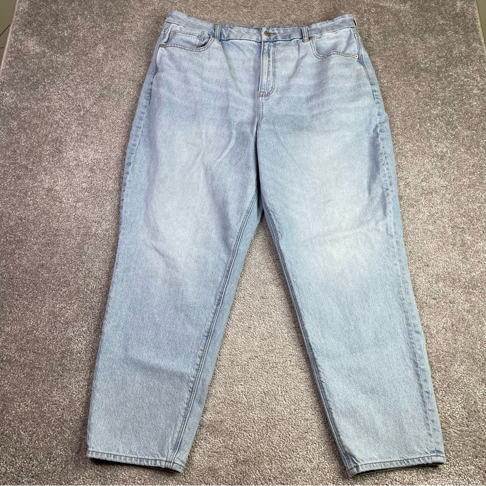 American Eagle Curvy Mom Jeans Women's 20 Blue Tapered High Rise Light Wash
